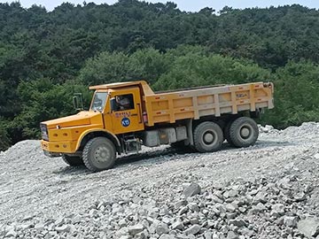 遼寧礦山尖頭UQ-20運(yùn)輸車(chē)